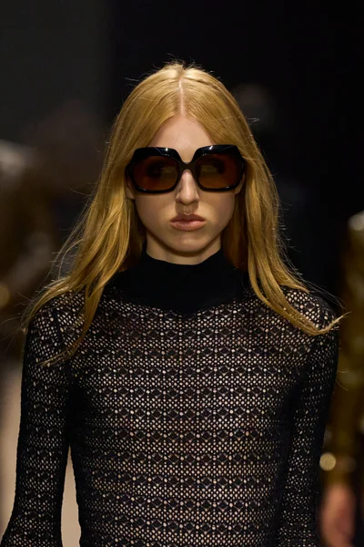 Look 29